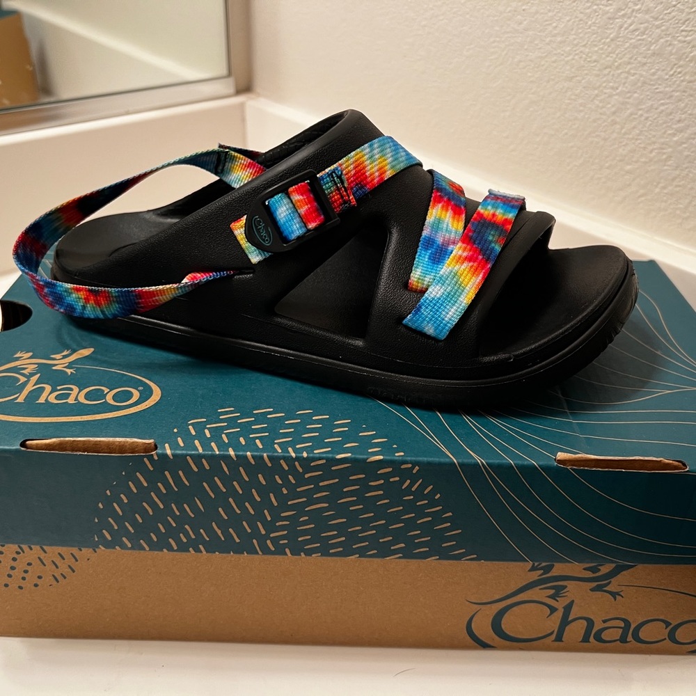 Kids Chacos Sandals Size 6